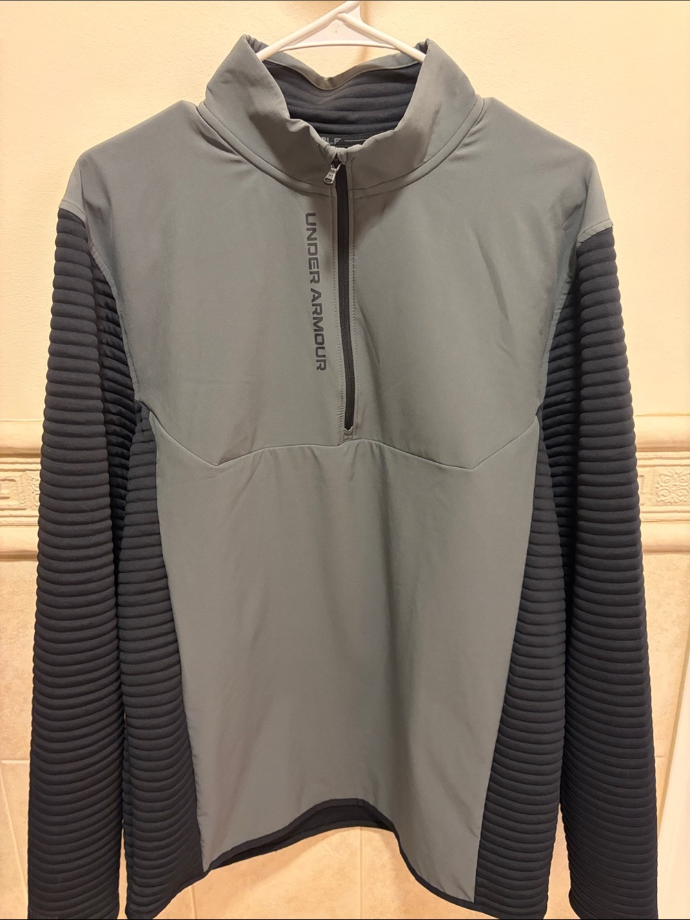 Under Armour Men's Grey & Black Quarter-Zip Training Pullover